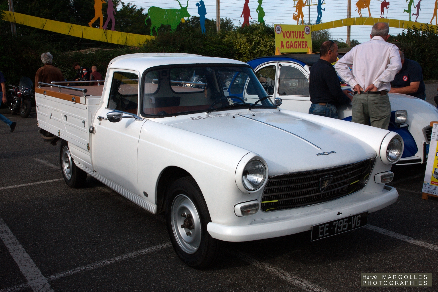 Peugeot 404.jpg